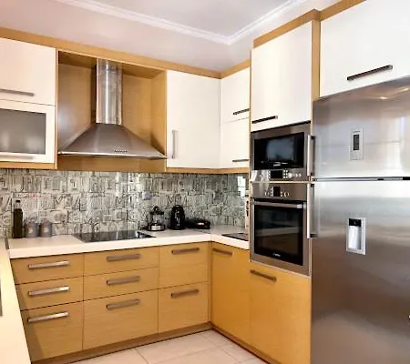 In Quiet Neighborhood Near Sandy Appartement La Canée