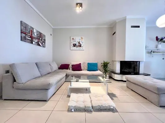 Apartment In Quiet Neighborhood Near Sandy Chania (Crete)