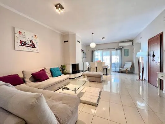 In Quiet Neighborhood Near Sandy Appartement La Canée