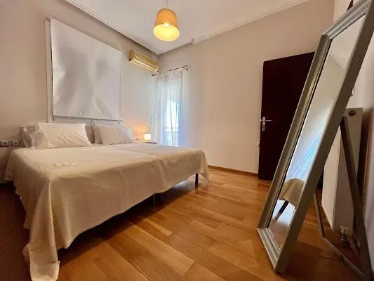 In Quiet Neighborhood Near Sandy La Canée