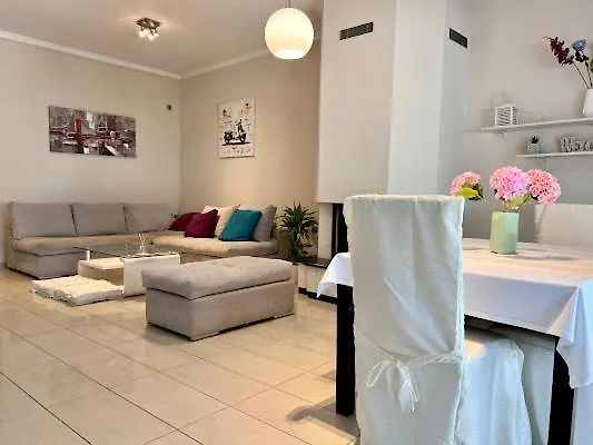 Appartement In Quiet Neighborhood Near Sandy La Canée