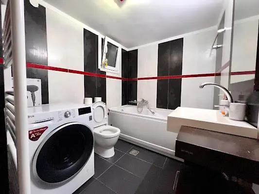 In Quiet Neighborhood Near Sandy Apartment