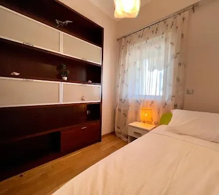 Appartamento In Quiet Neighborhood Near Sandy La Canea